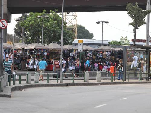 Camelódromo Provoca Polêmica no Rio