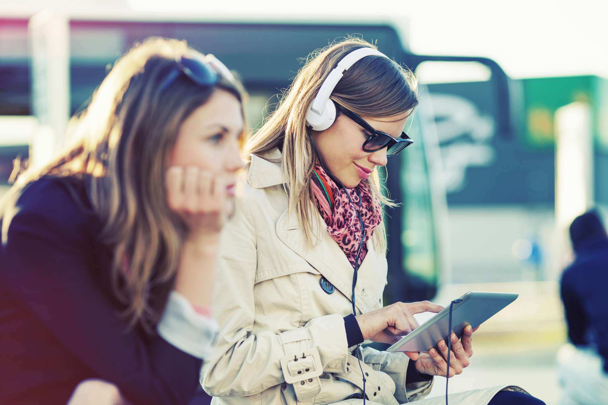 Você monta a sua playlist e divirta-se viajando.