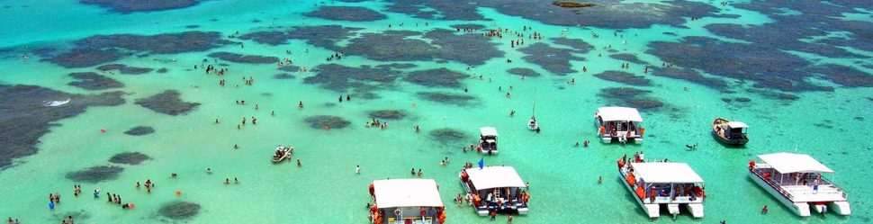 Que tal curtir a viagem em uma das das mais belas praias em Maceió
