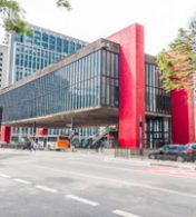 imagem do masp na avenida paulista
