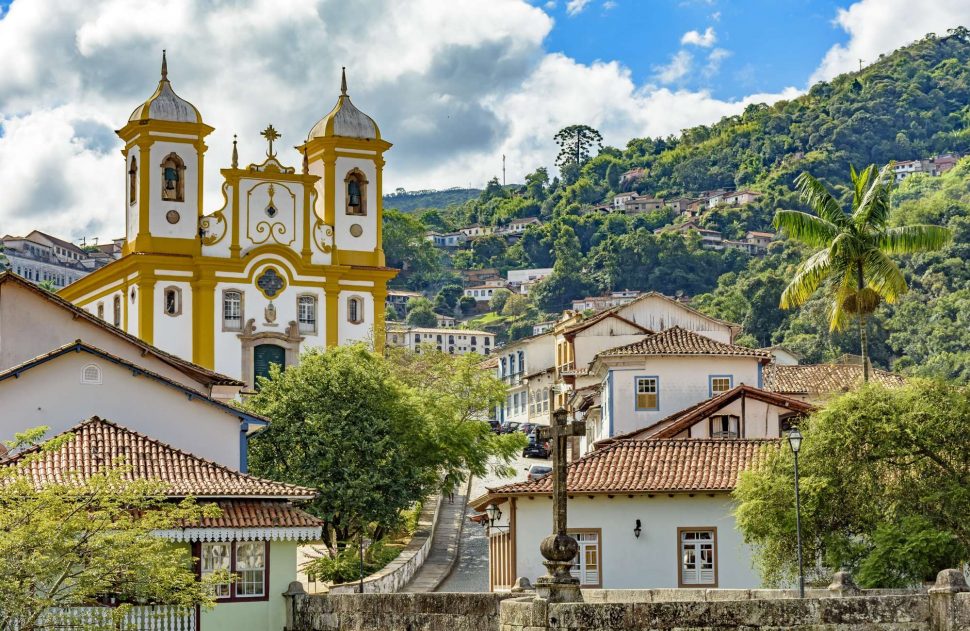 Melhores destinos de viagens para solteiros acima dos 40 anos — Veja onde