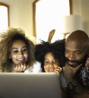 series-sobre-viagem-incriveis-que-voce-precisa-assistir